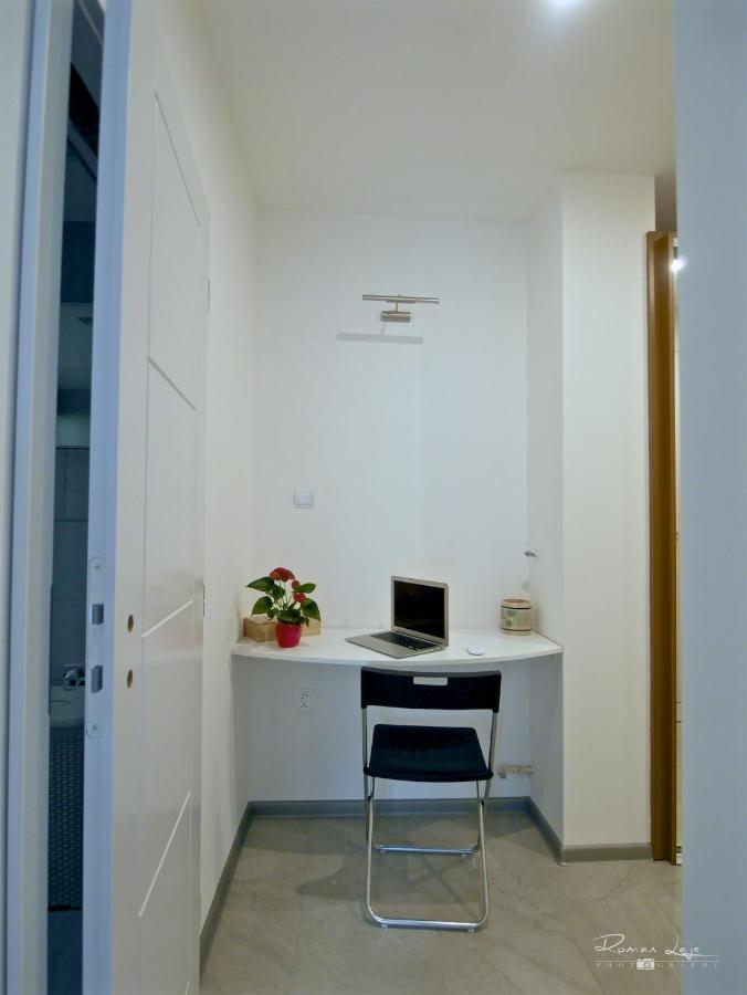 Emily Apartment コシツェ エクステリア 写真